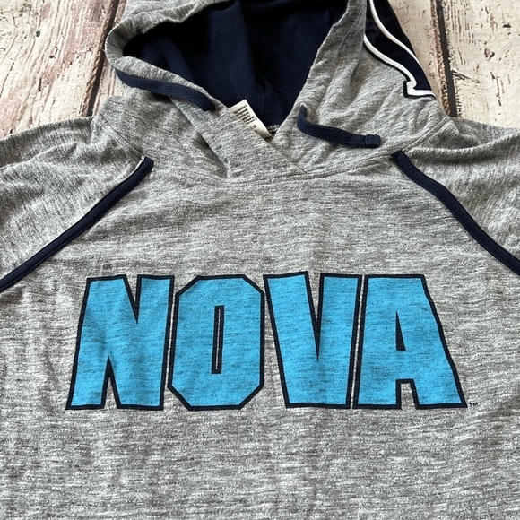 Women's University of Villanova Wildcats Victoria's Secret Pink NCAA Hoodie Tee - Picture 2 of 8